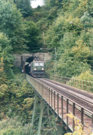 E251.001 am 26.09.2002 auf dem Krocksteinviadukt