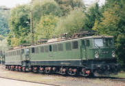 E251.001 und 002 am 29.09.2002 im Bahnhof Rübeland