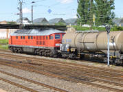 232.240-2 mit dem Nahgüterzug aus Bernburg